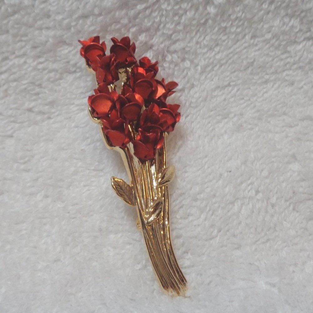 Pretty Bouqet Of Flowers Signed DM 97